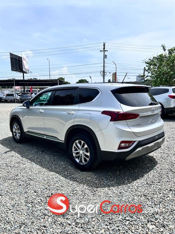 2020 Hyundai Santa Fe SE — foto 6 / 12