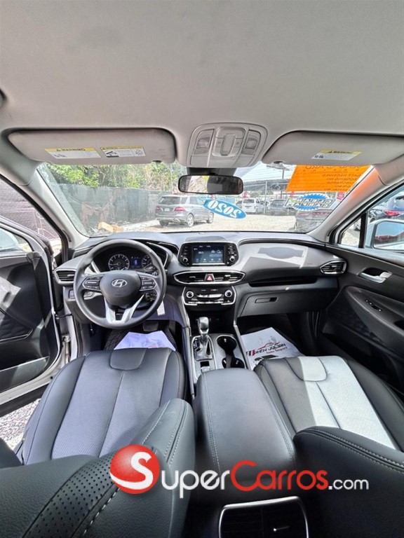 2020 Hyundai Santa Fe SE — foto 8 / 12