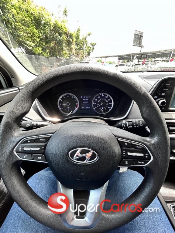 2020 Hyundai Santa Fe SE — foto 11 / 12