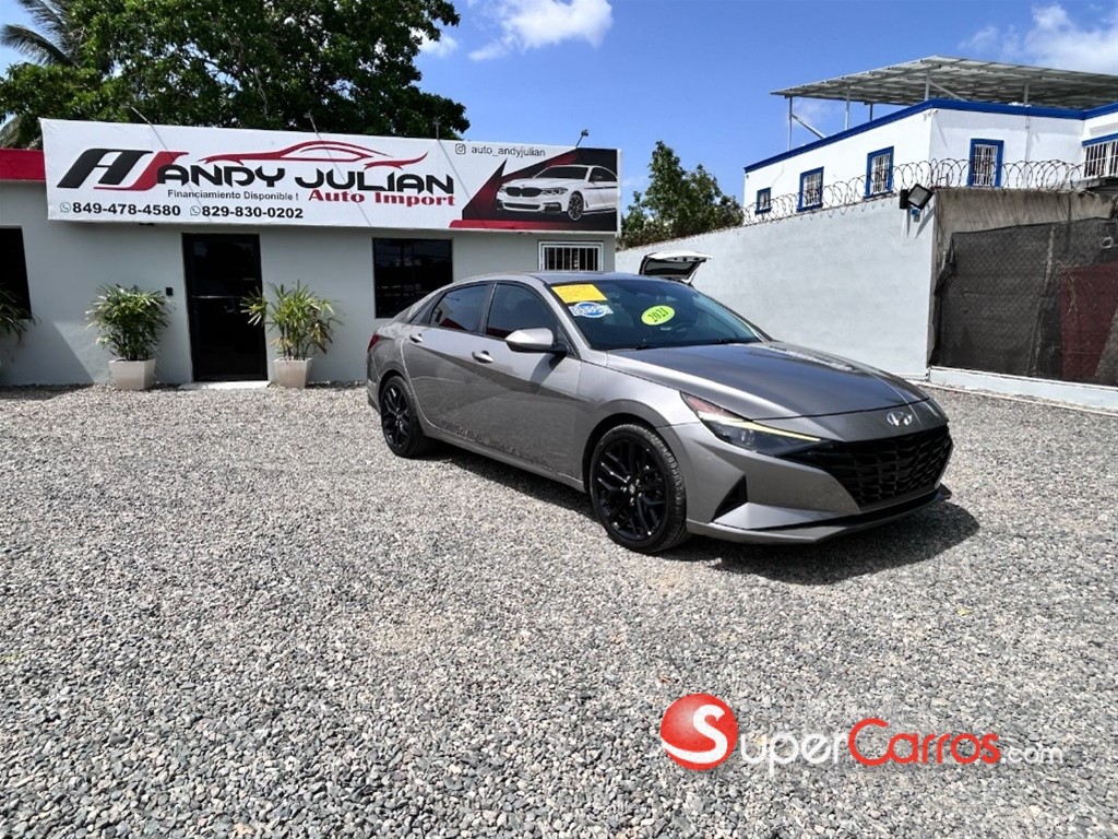 2021 Hyundai Elantra SEL — foto 2 / 12