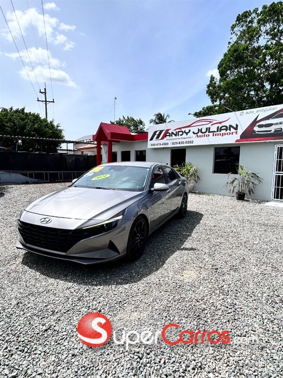 2021 Hyundai Elantra SEL — foto 3 / 12
