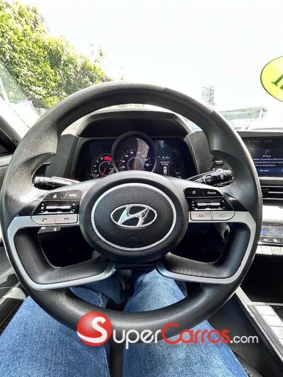 2021 Hyundai Elantra SEL — foto 12 / 12
