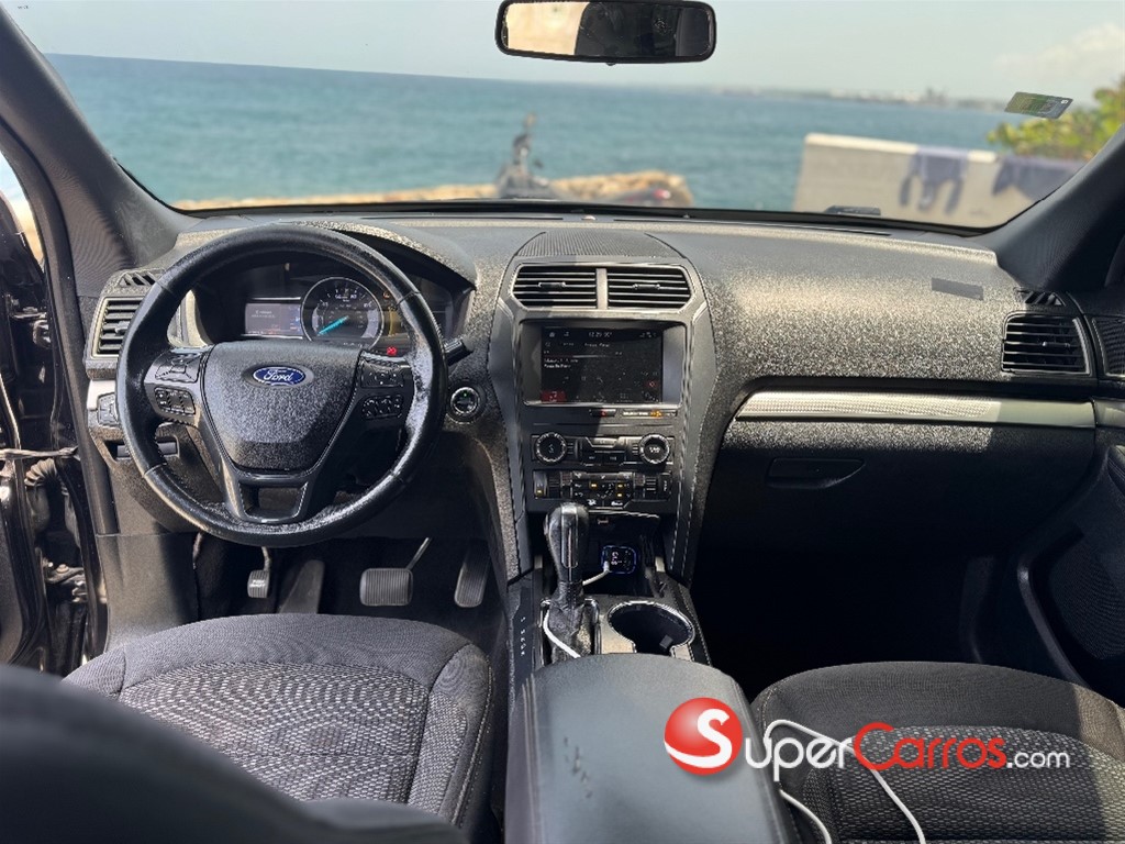 2019 Ford Explorer XLT — foto 9 / 9