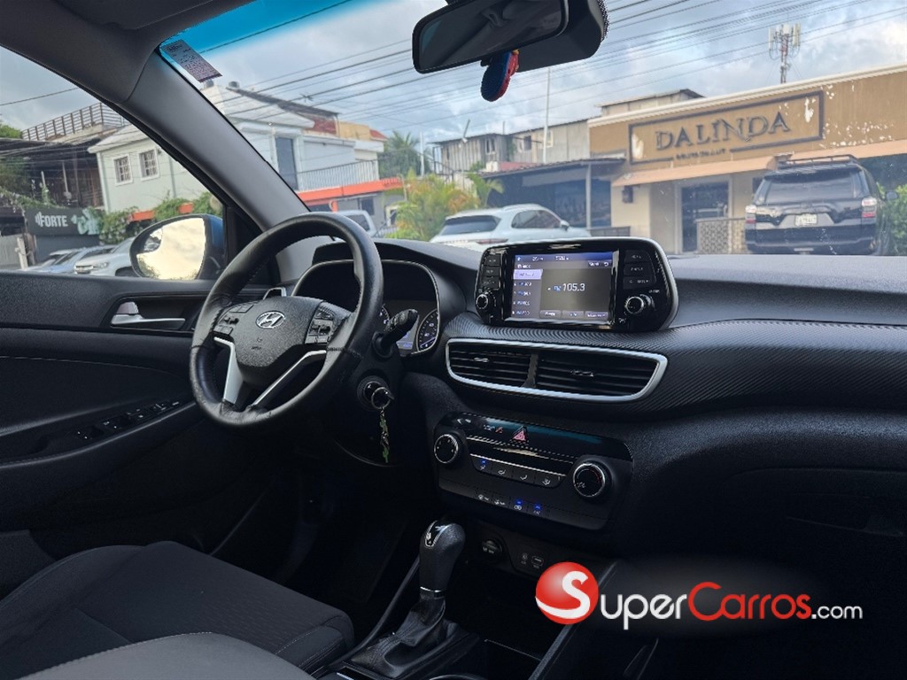 2019 Hyundai Tucson SE — foto 8 / 12
