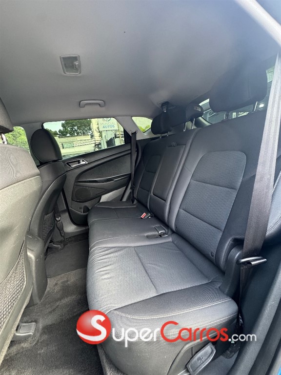 2019 Hyundai Tucson SE — foto 10 / 12