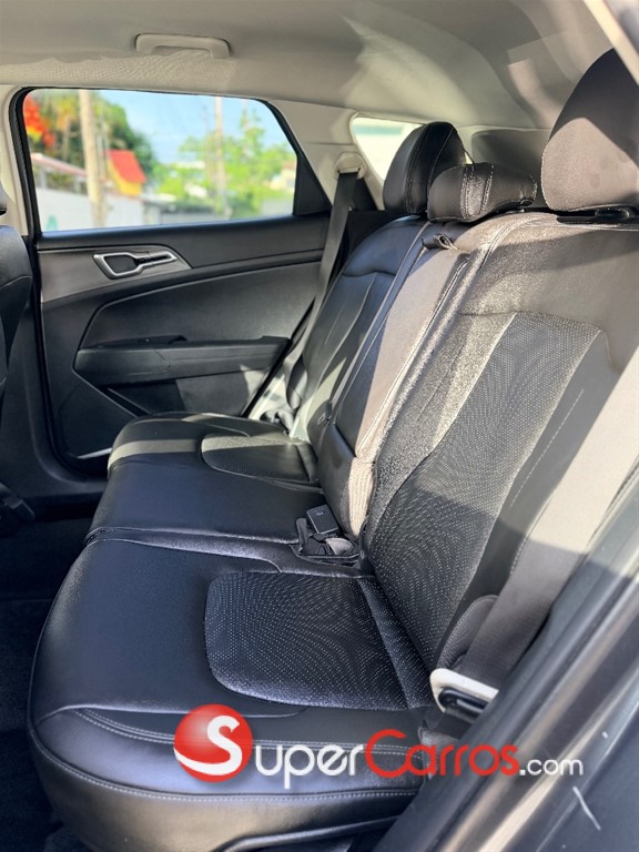 2024 Kia Sportage LX — foto 8 / 9