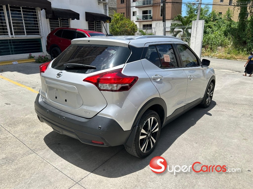 2020 Nissan Kicks SV — foto 3 / 7