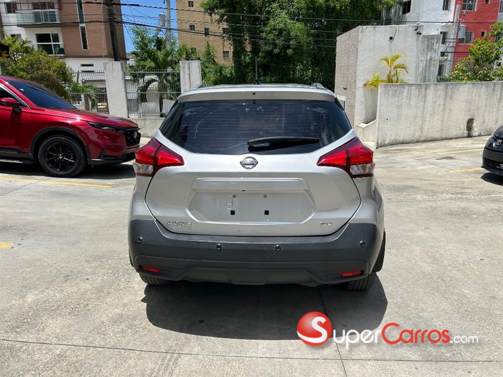 2020 Nissan Kicks SV — foto 4 / 7