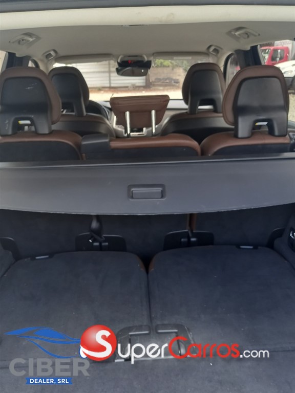 2020 Volvo XC90 Momentum T5 — foto 6 / 12