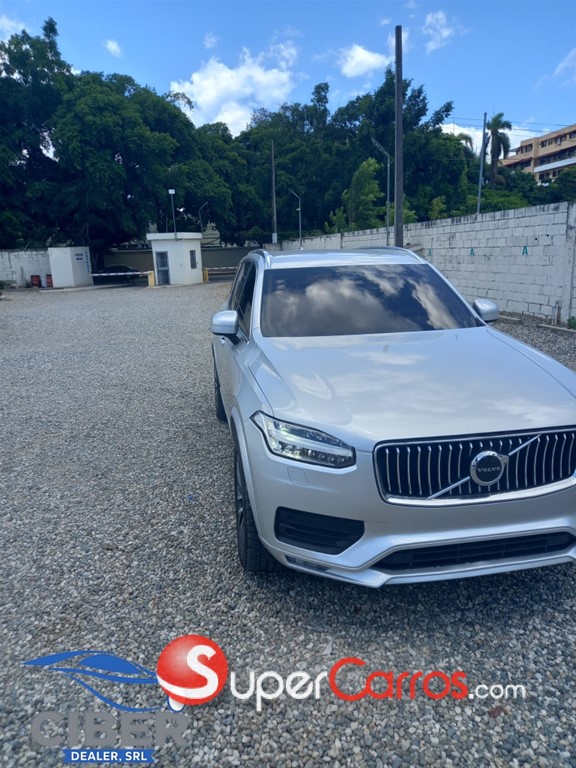 2020 Volvo XC90 Momentum T5 — foto 10 / 12
