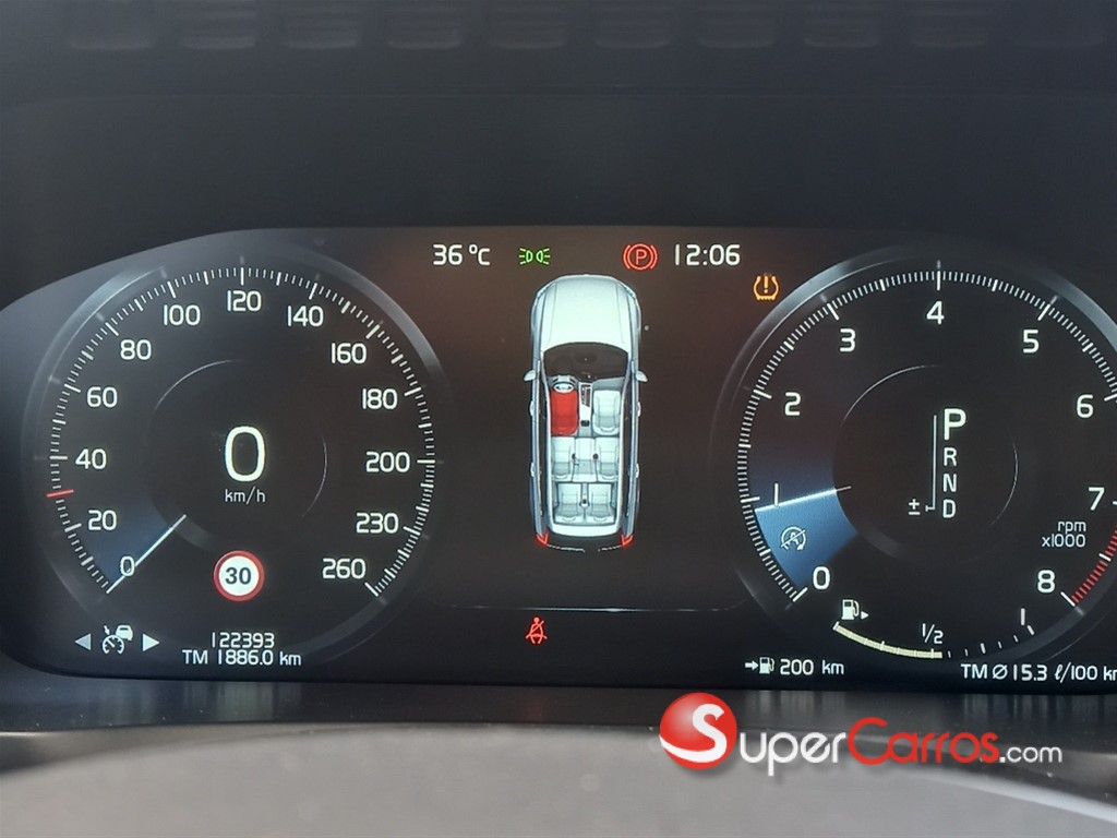 2020 Volvo XC90 Momentum T5 — foto 12 / 12
