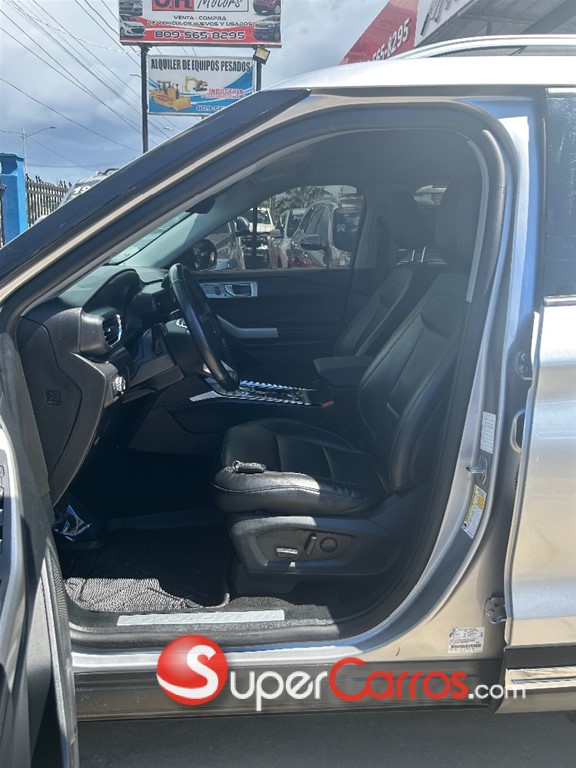 2021 Ford Explorer — foto 7 / 12