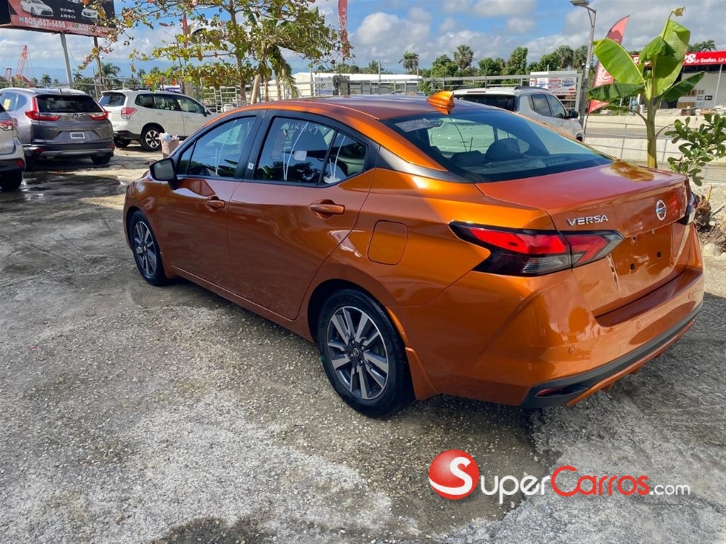 2020 Nissan Versa — foto 7 / 12