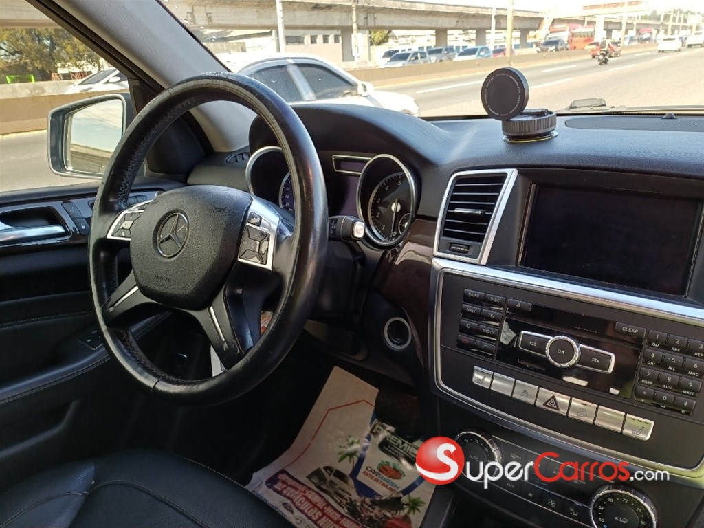 2015 Mercedes-Benz Clase ML 350 4 Matic — foto 8 / 10