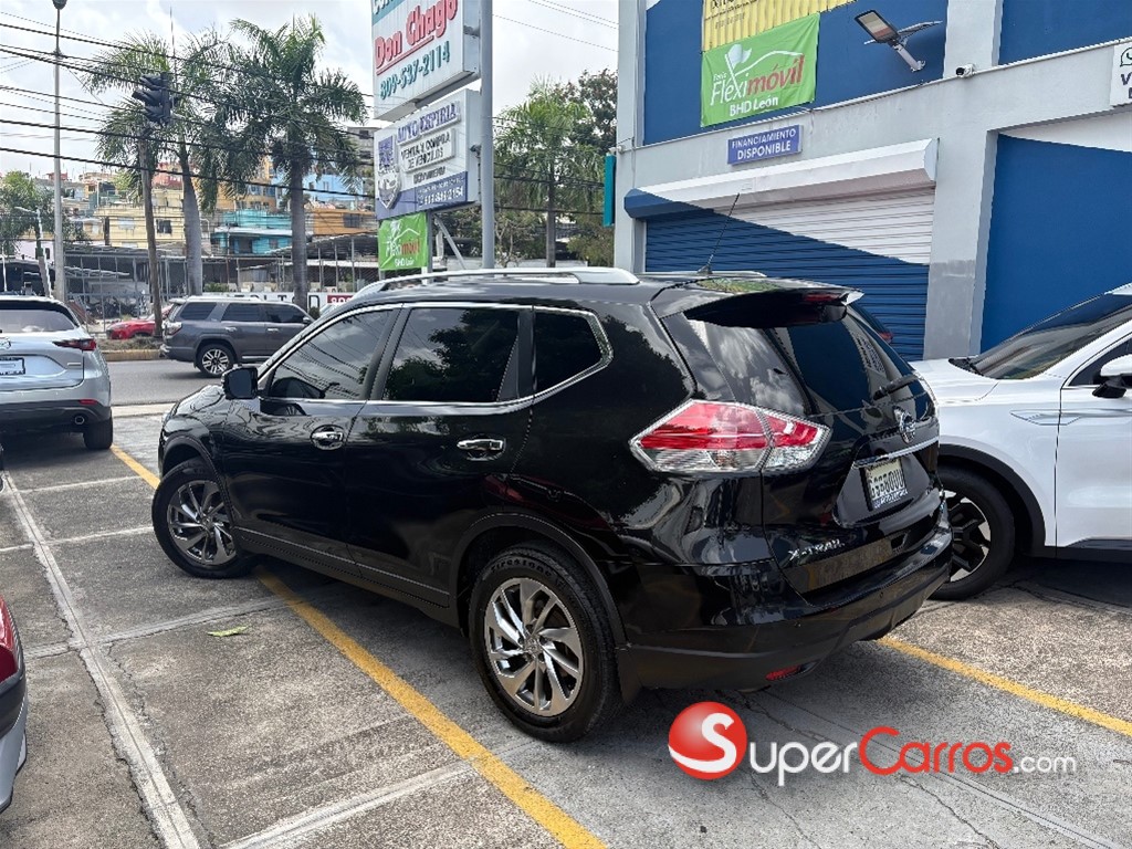 2015 Nissan X-Trail Advance — foto 5 / 12