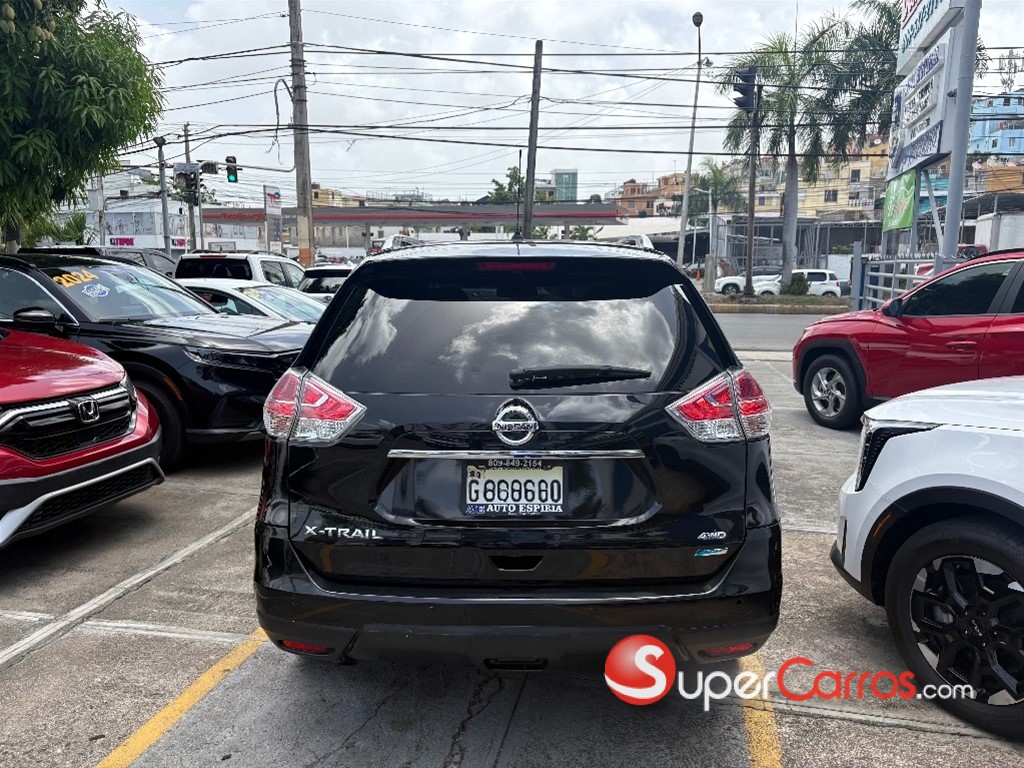 2015 Nissan X-Trail Advance — foto 6 / 12