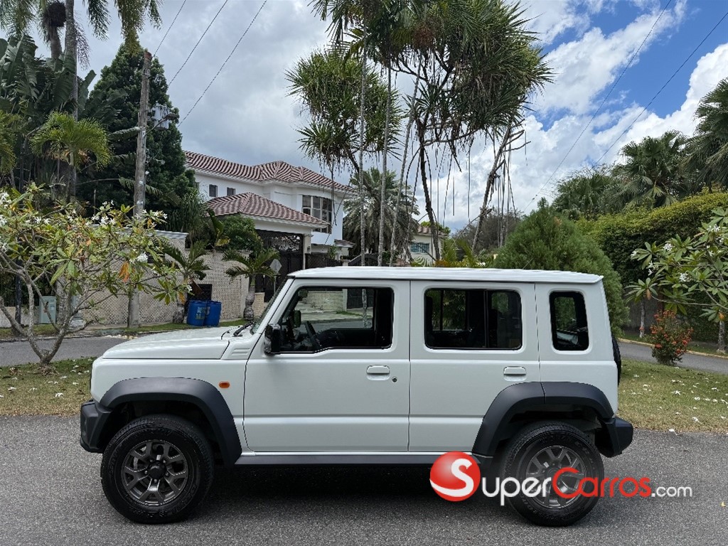 2026 Suzuki Jimny GLX — foto 3 / 10