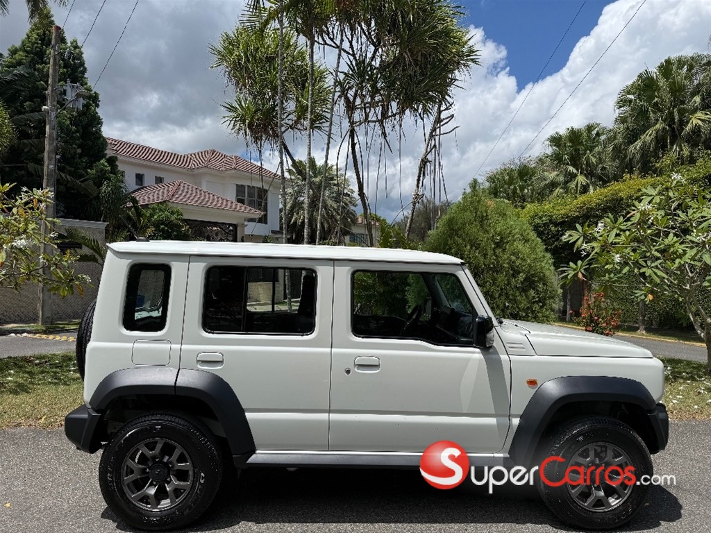 2026 Suzuki Jimny GLX — foto 4 / 10