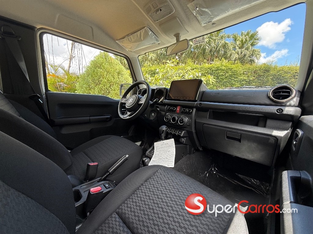 2026 Suzuki Jimny GLX — foto 8 / 10