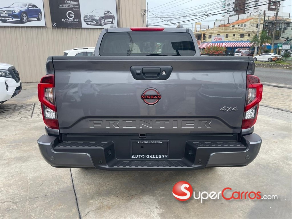 2027 Nissan Frontier Pro-4X — foto 6 / 12