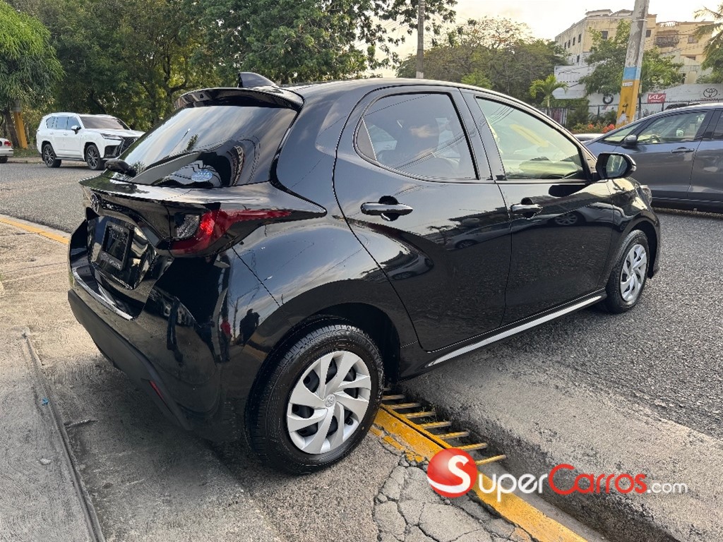 2020 Toyota Yaris Hatchback — foto 4 / 10