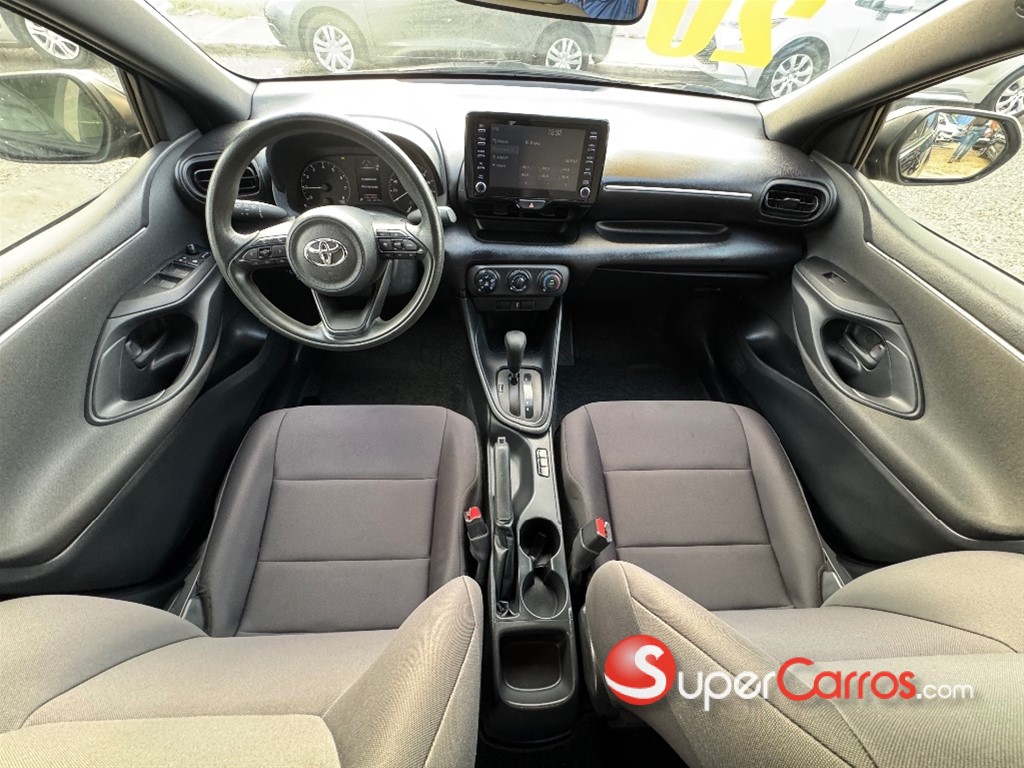2020 Toyota Yaris Hatchback — foto 8 / 10