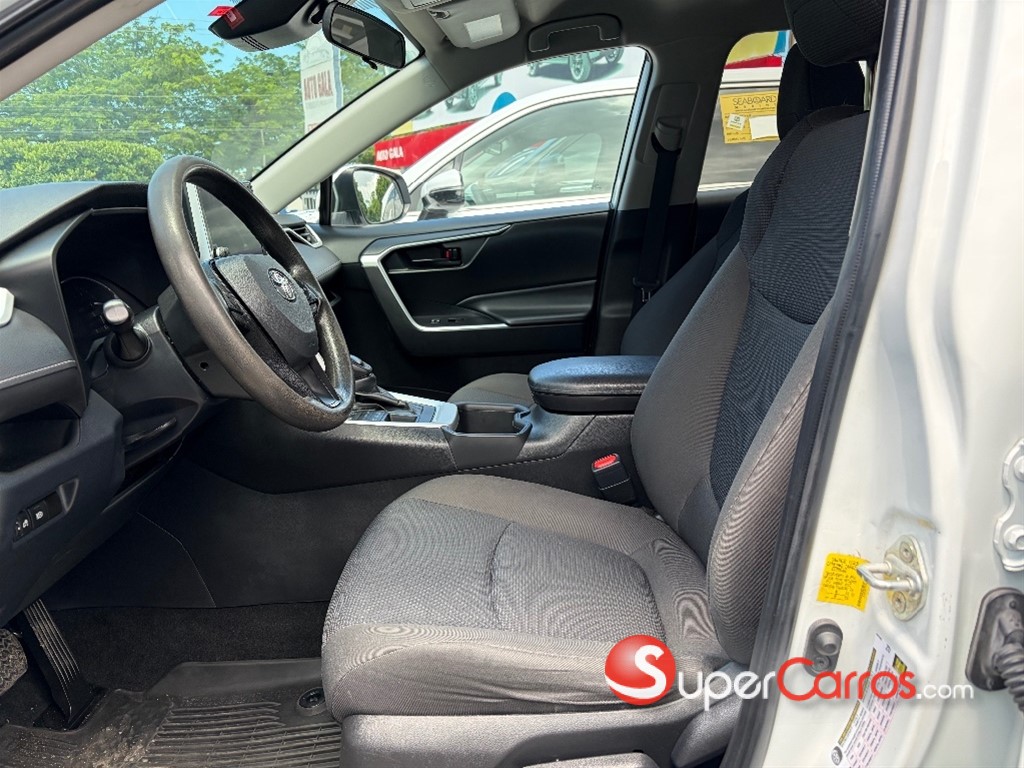 2023 Toyota RAV4 LE — foto 5 / 8