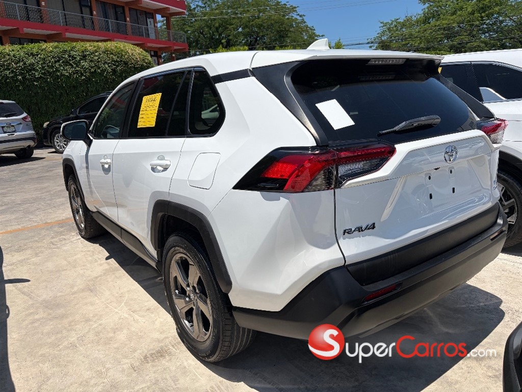 2023 Toyota RAV4 LE — foto 7 / 8