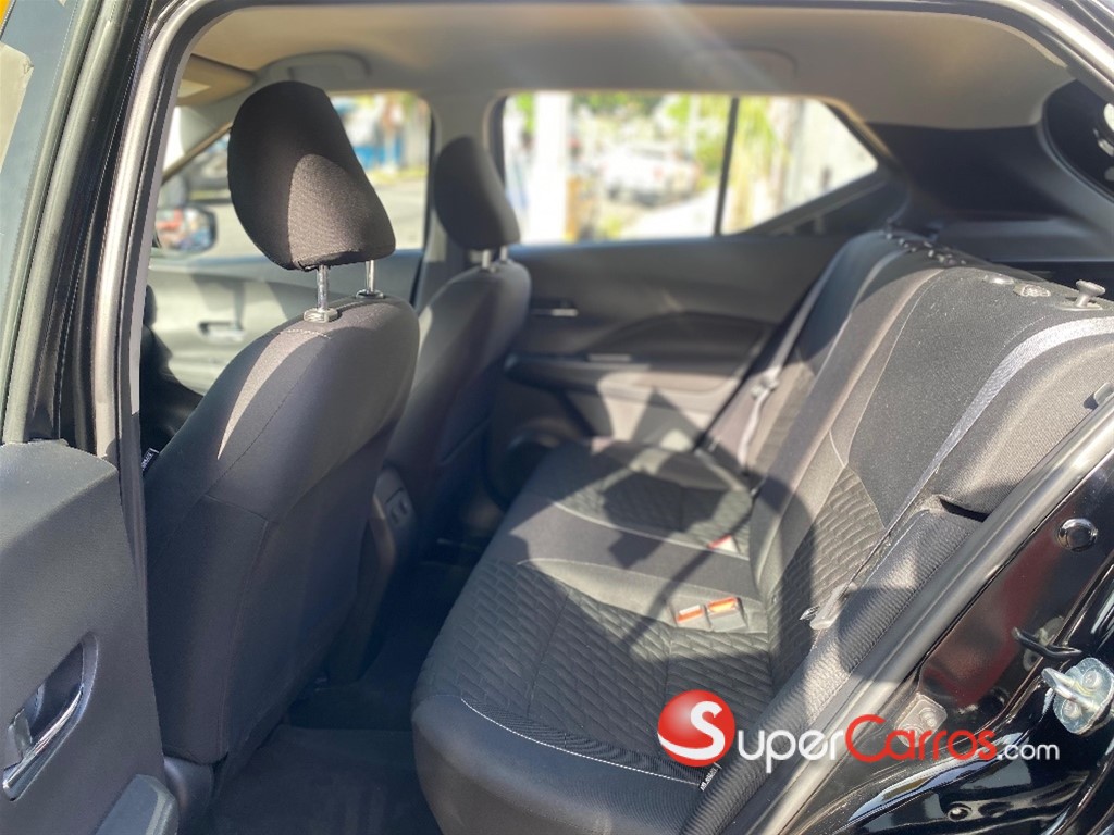 2021 Nissan Kicks SV — foto 10 / 11