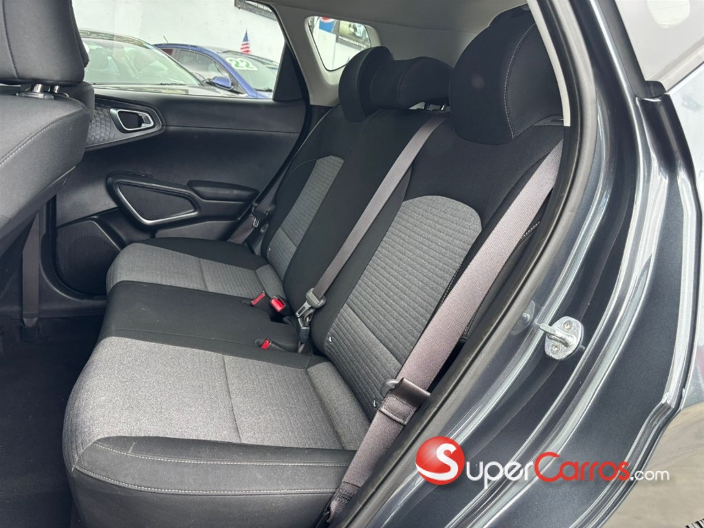 2020 Kia Soul S — foto 7 / 10