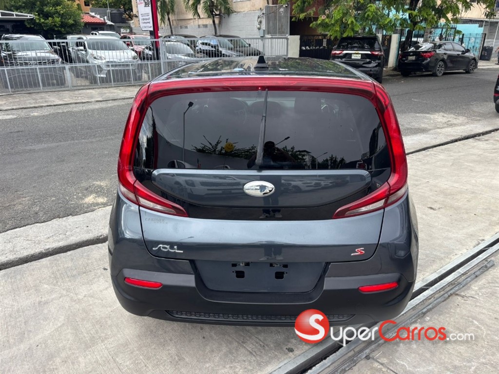 2020 Kia Soul S — foto 8 / 10