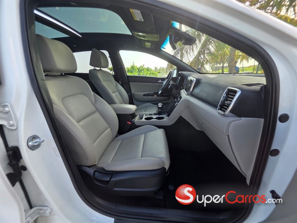 2020 Kia Sportage S — foto 8 / 10