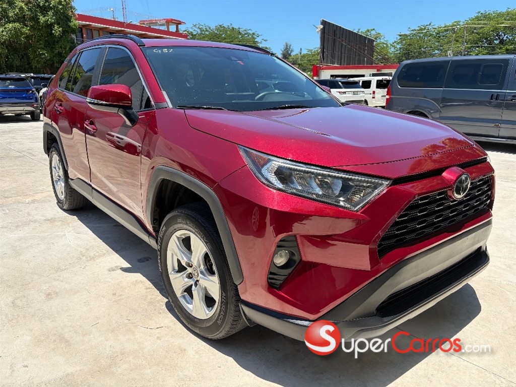 2021 Toyota RAV4 XLE