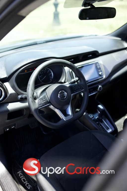 2020 Nissan Kicks SV — foto 3 / 9