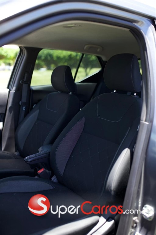 2020 Nissan Kicks SV — foto 5 / 9