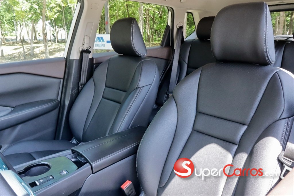 2022 Nissan Rogue SV — foto 3 / 8