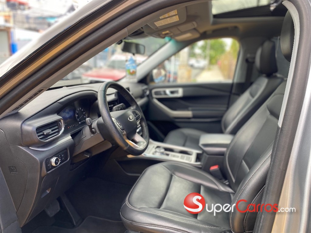 2022 Ford Explorer XLT — foto 7 / 10