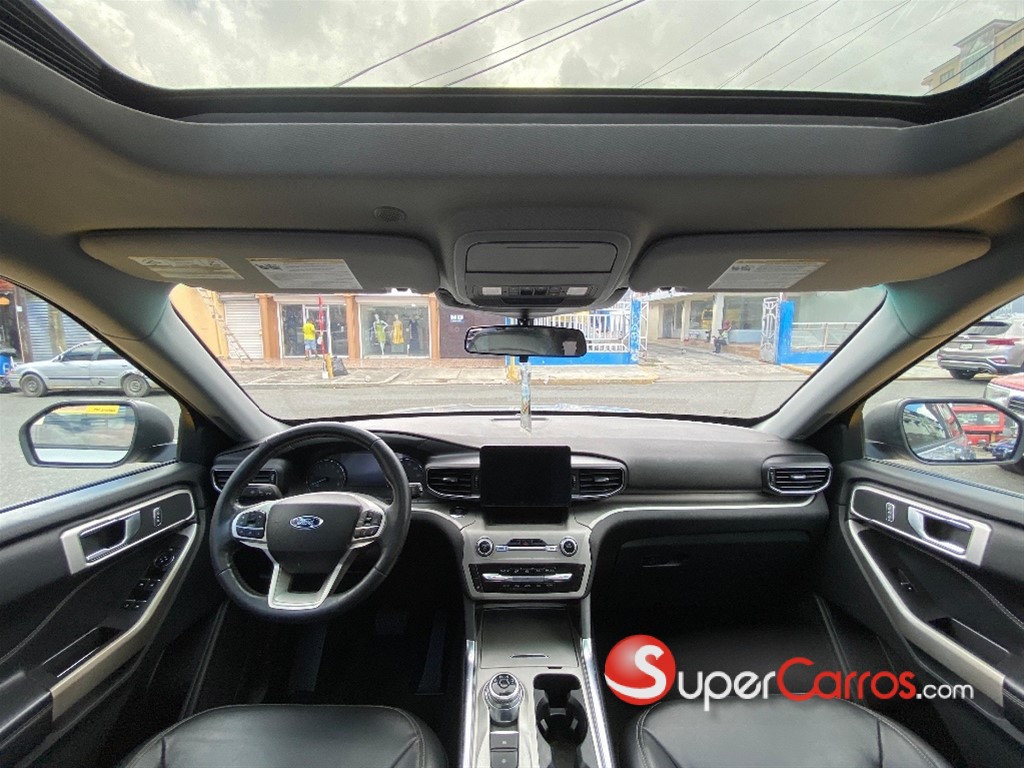 2022 Ford Explorer XLT — foto 9 / 10