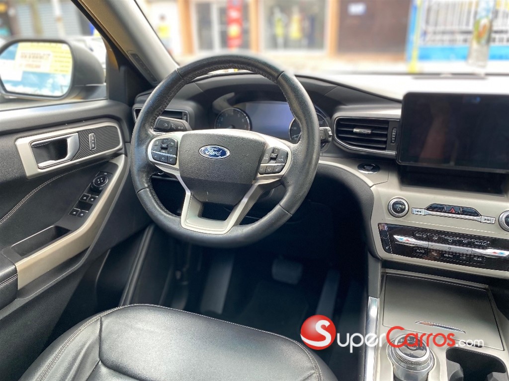 2022 Ford Explorer XLT — foto 10 / 10