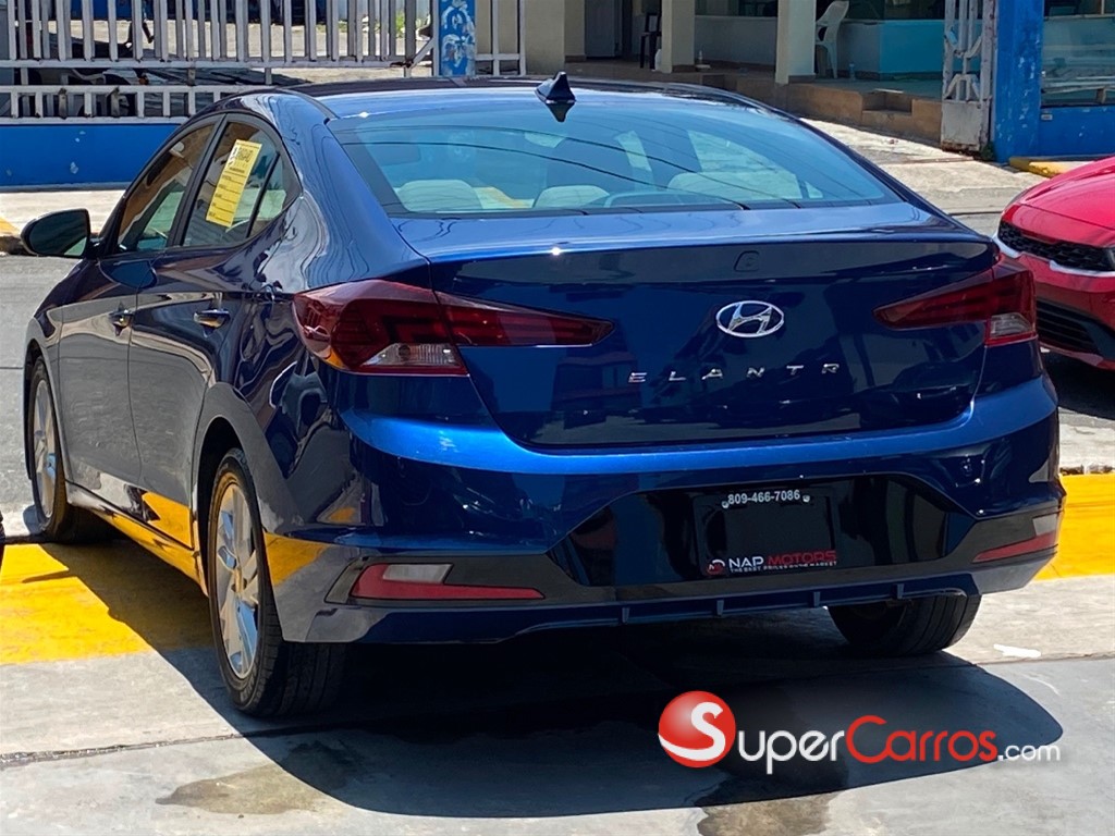 2020 Hyundai Elantra SEL — foto 6 / 10