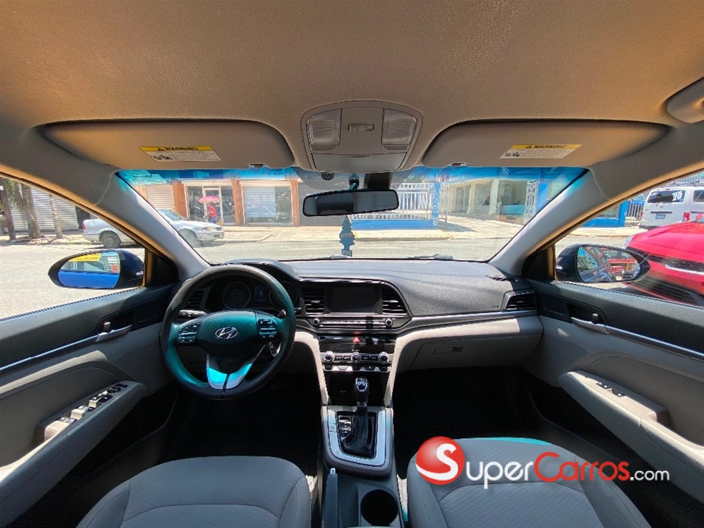 2020 Hyundai Elantra SEL — foto 9 / 10