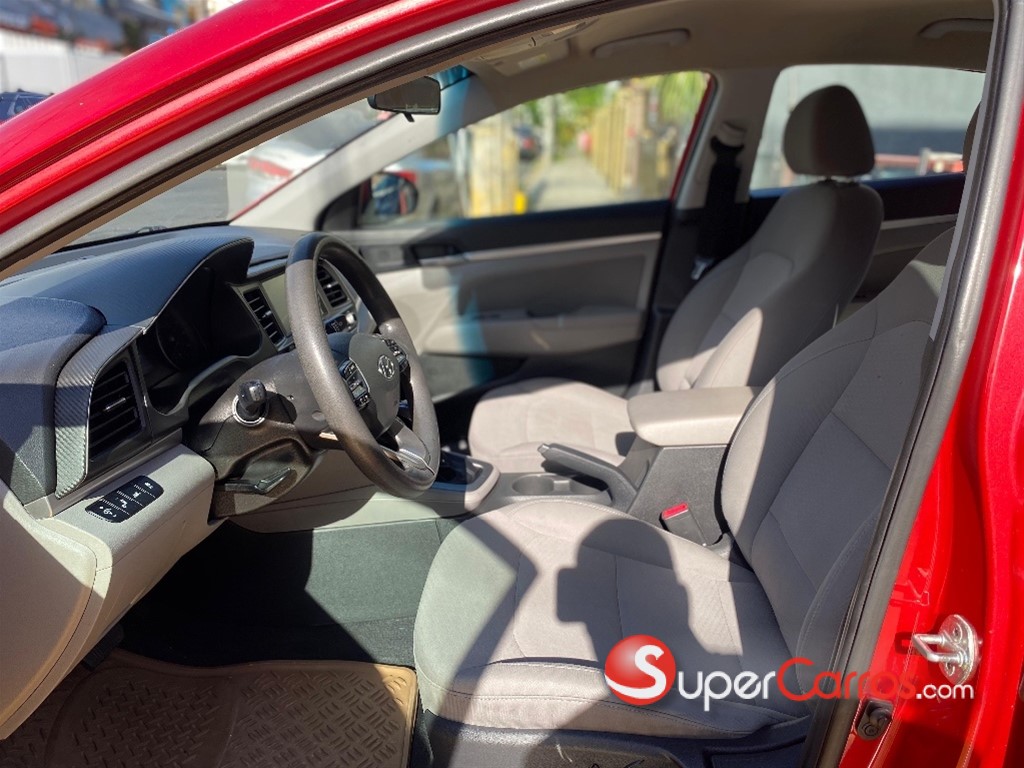 2020 Hyundai Elantra SEL — foto 7 / 12