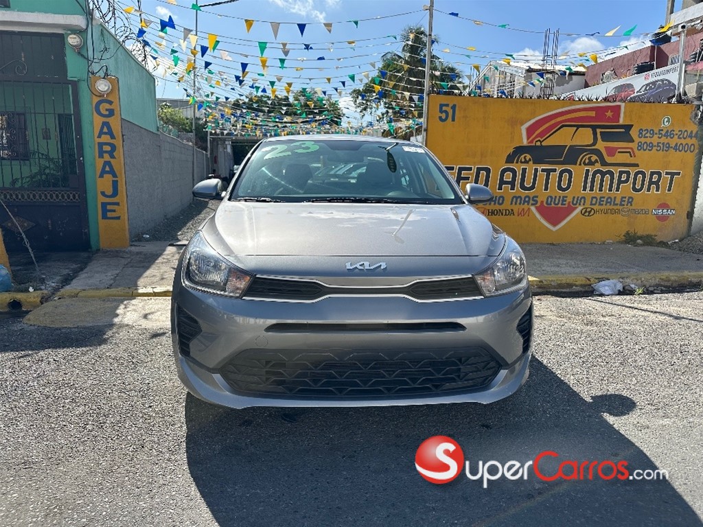 2023 Kia Rio — foto 2 / 10