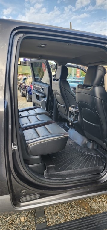 2020 Dodge Ram 1500 Laramie — foto 3 / 12