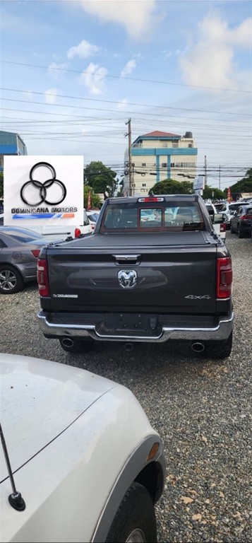 2020 Dodge Ram 1500 Laramie — foto 9 / 12