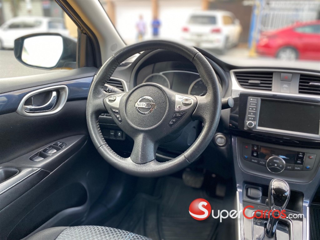 2019 Nissan Sentra SR — foto 11 / 12