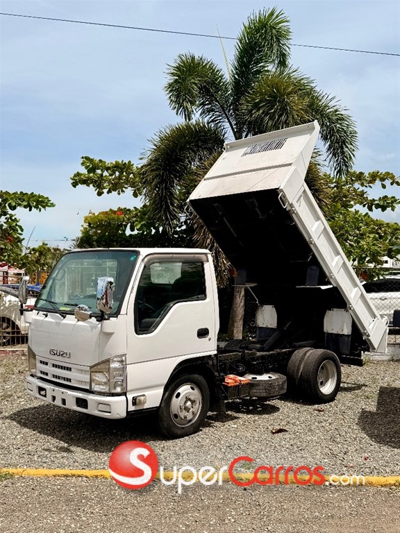 2012 Isuzu ELF