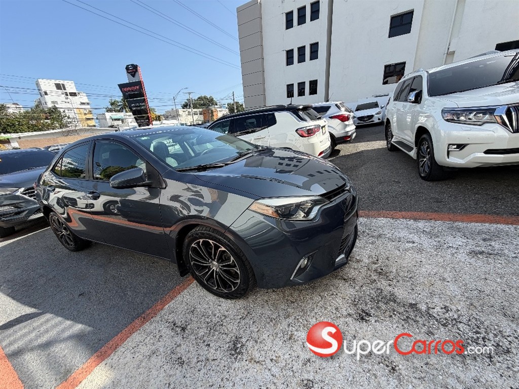 2015 Toyota Corolla LE — foto 2 / 8