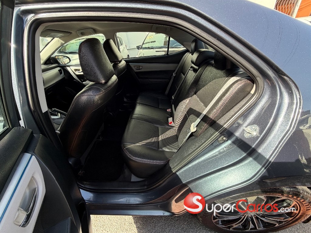 2015 Toyota Corolla LE — foto 6 / 8