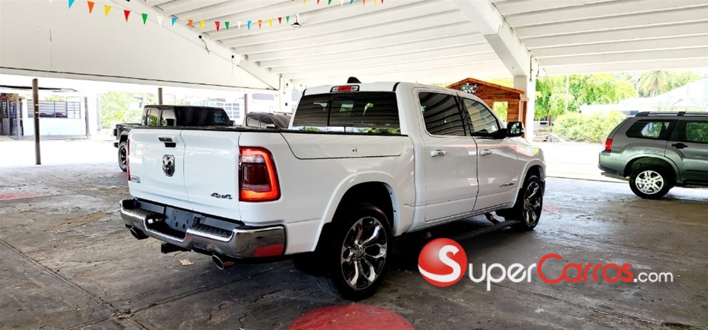 2020 Dodge Ram Laramie Longhorn — foto 3 / 10